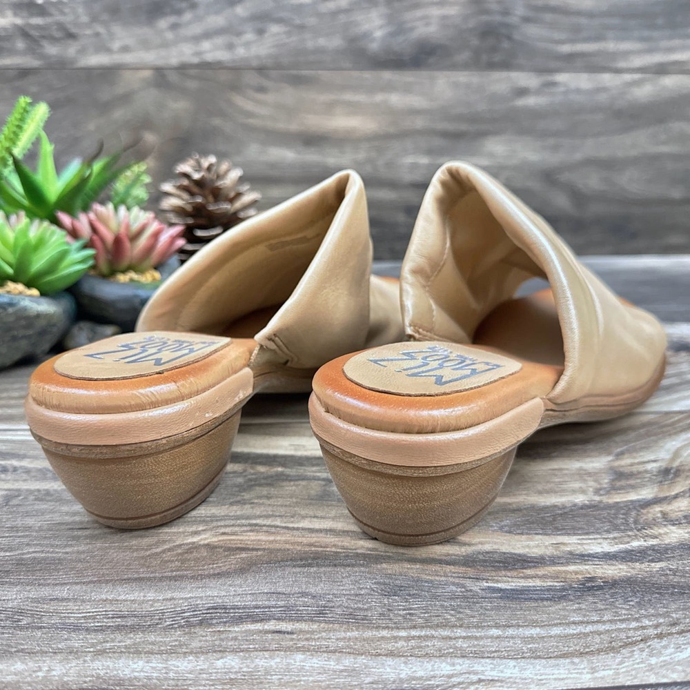 NIB Miz Mooz Callan 40 9-9.5 Ruched Leather Chunky Heeled Slide Sandals Tan - Picture 6 of 11